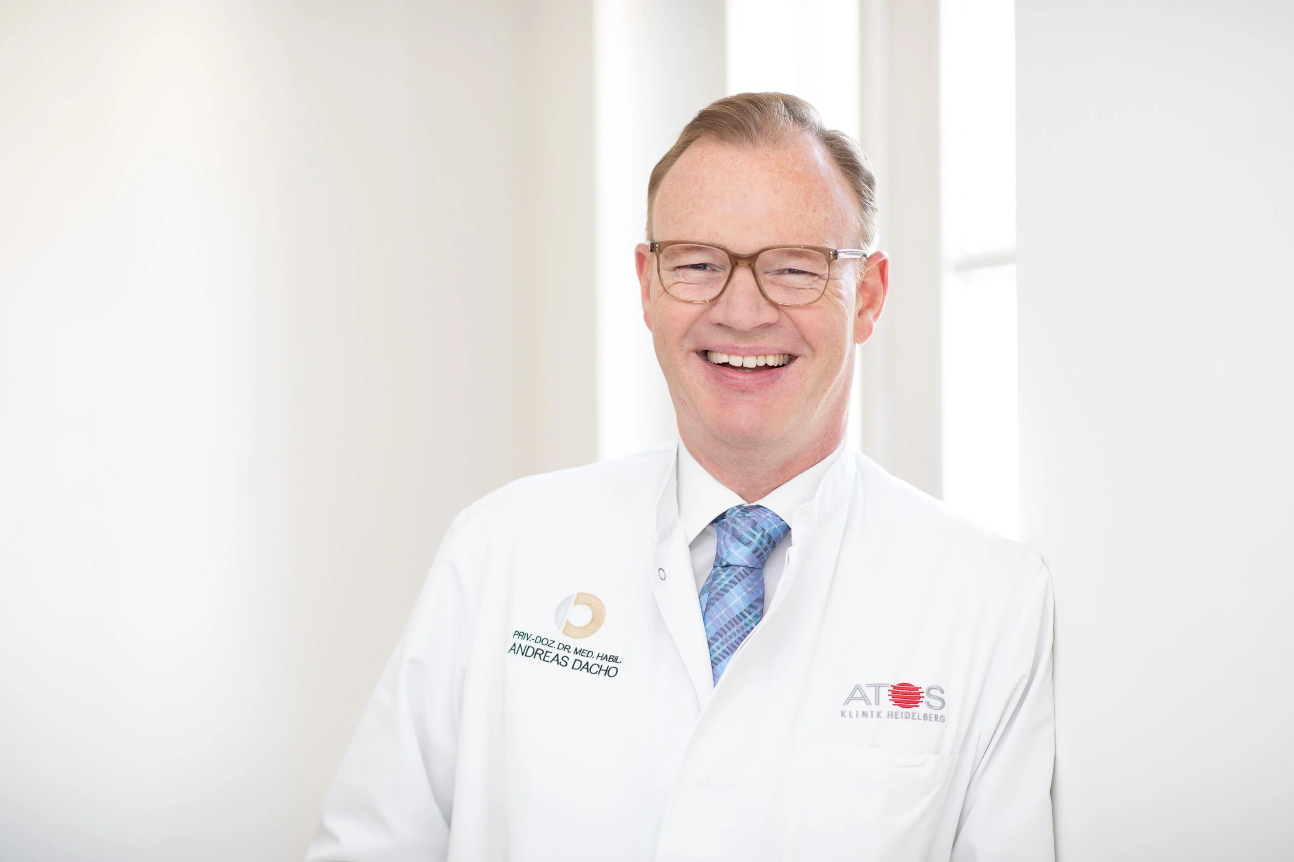 Priv.-doz. Dr. Dr. Med. Dr. Habil. Matthias H. Brem Priv.-Doz. Dr. med. habil. Andreas Dacho - Chirurg | Sanoplast